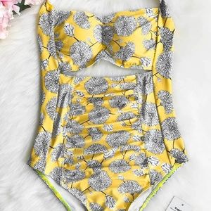 CUPSHE Dandelion Love Print One-piece Swimsuit